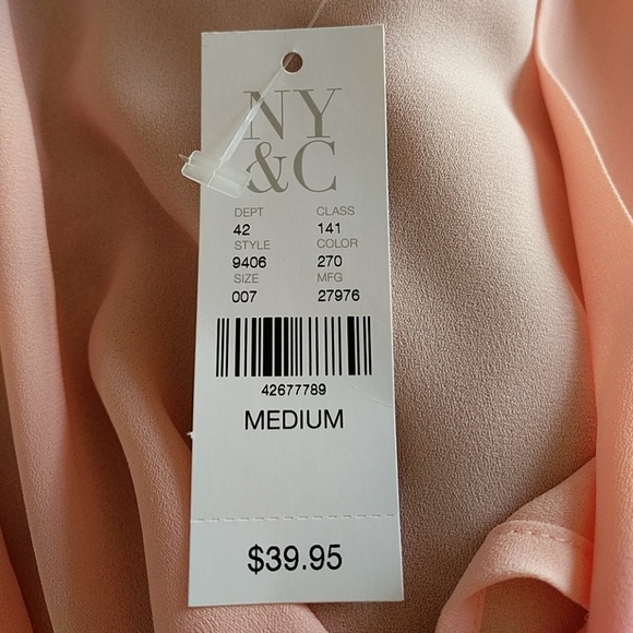 New York and Company Blouse - Picture 3 of 3